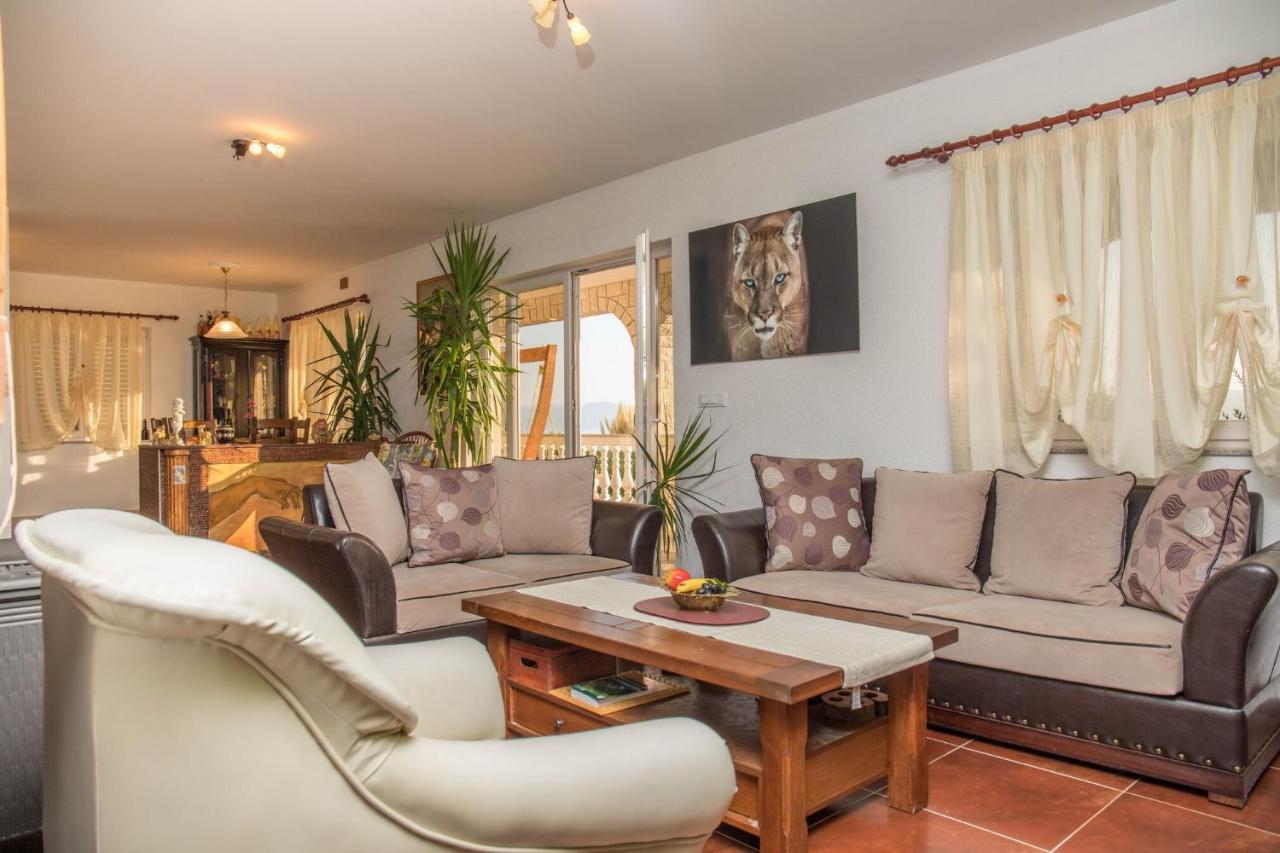 Apartments Ruza Цриквеница Экстерьер фото